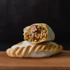 Empanadas El Trébol: Sabor auténtico y frescura en cada bocado