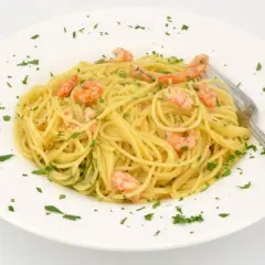 Cómo hacer espaguetis con gambas en 30 minutos y sin complicaciones