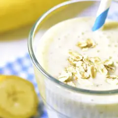 Batido de plátano y avena para aumentar masa muscular de forma efectiva