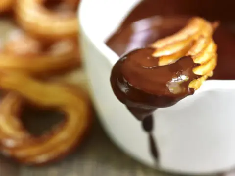 Kiosko de churros de la Macarena: Deliciosos churros que no puedes perderte