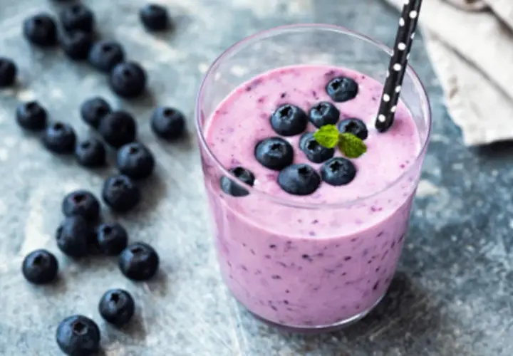Deliciosos batidos de fruta y leche que mejoran tu salud diaria