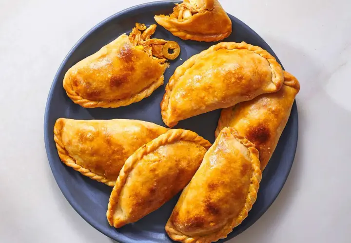 Receta fácil de empanadas de pollo que no puedes dejar pasar