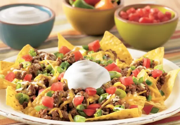 Recetas irresistibles de nachos con queso y carne que amarás