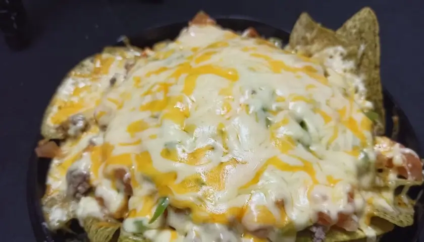 Cómo preparar nachos con queso en microondas en solo 5 minutos