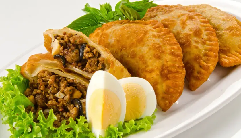 Receta fácil de empanada de carne picada y huevo que sorprende