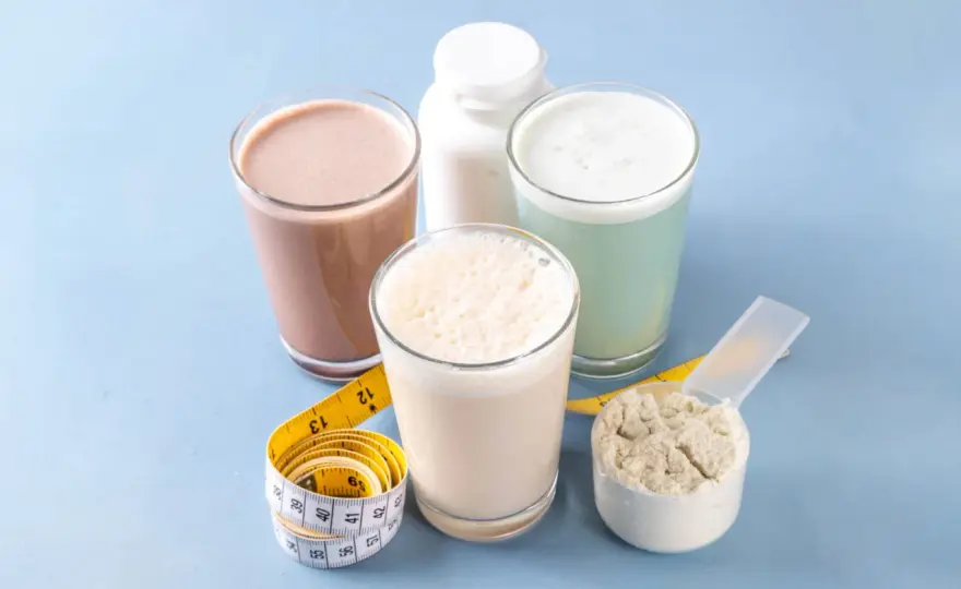 Desayunar batido de proteínas para adelgazar y sentirte satisfecho