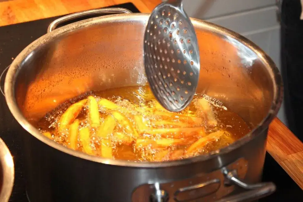 Zdjęcie Cómo freír alimentos sin errores: técnicas y secretos esenciales